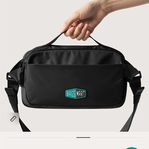 Black Crossbody Bag with Quick-Release Buckle